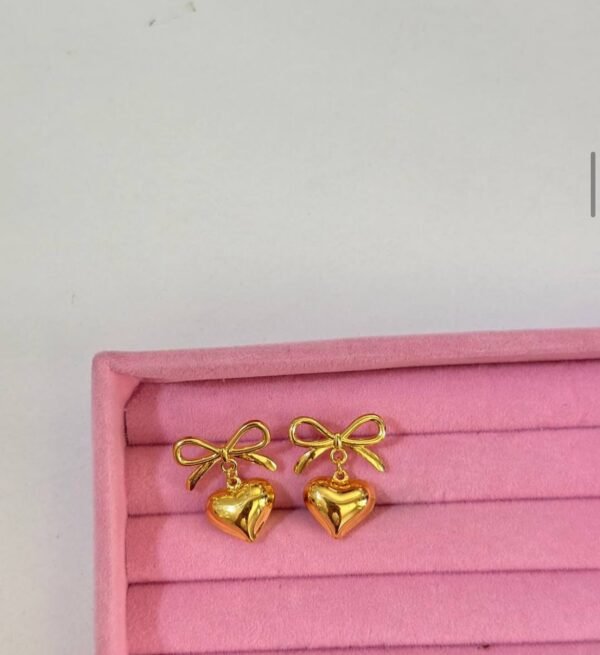 تراجي فيونكة وقلب 🎀