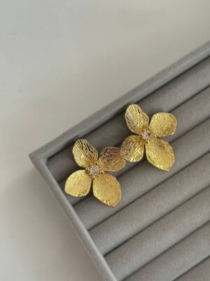 تراجي الورد