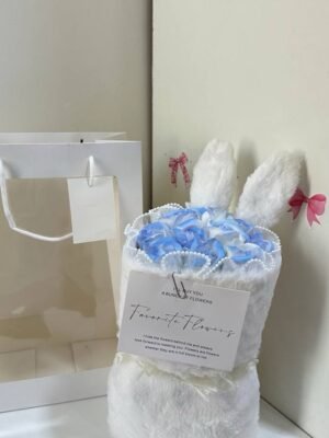 باقه ورد ارنوب ازرق