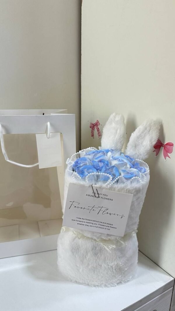 باقه ورد ارنوب ازرق