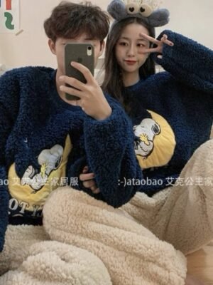 تراك القمر نيلي