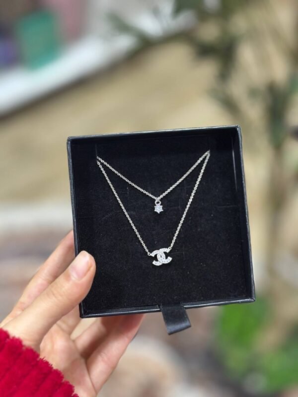 قلاده غوتشي زاركون