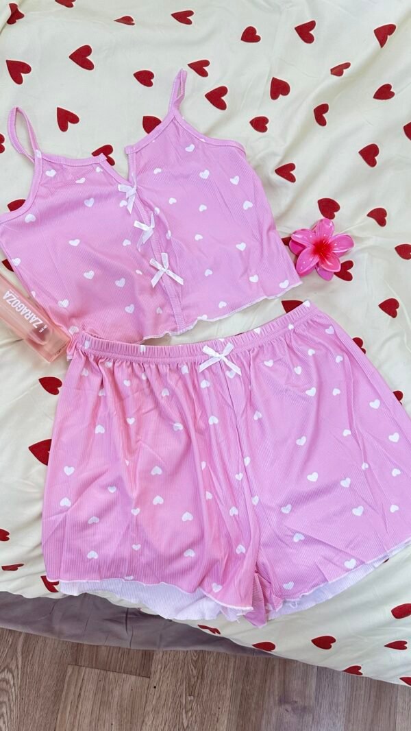 كيمونة وشورت قلوب وردي