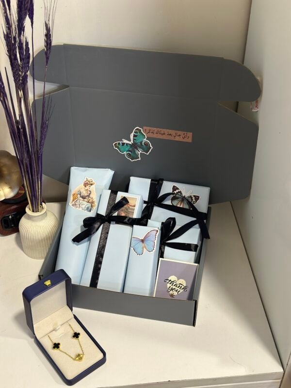 بوكس تغليف ازرق