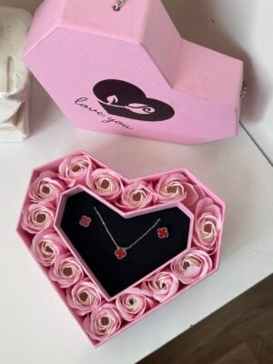 بوكس الورد فان كليف